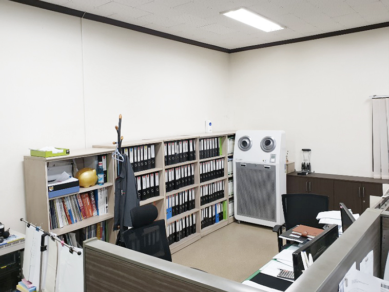 Ecover Large Capacity Air Purifier Q Series installed in office
