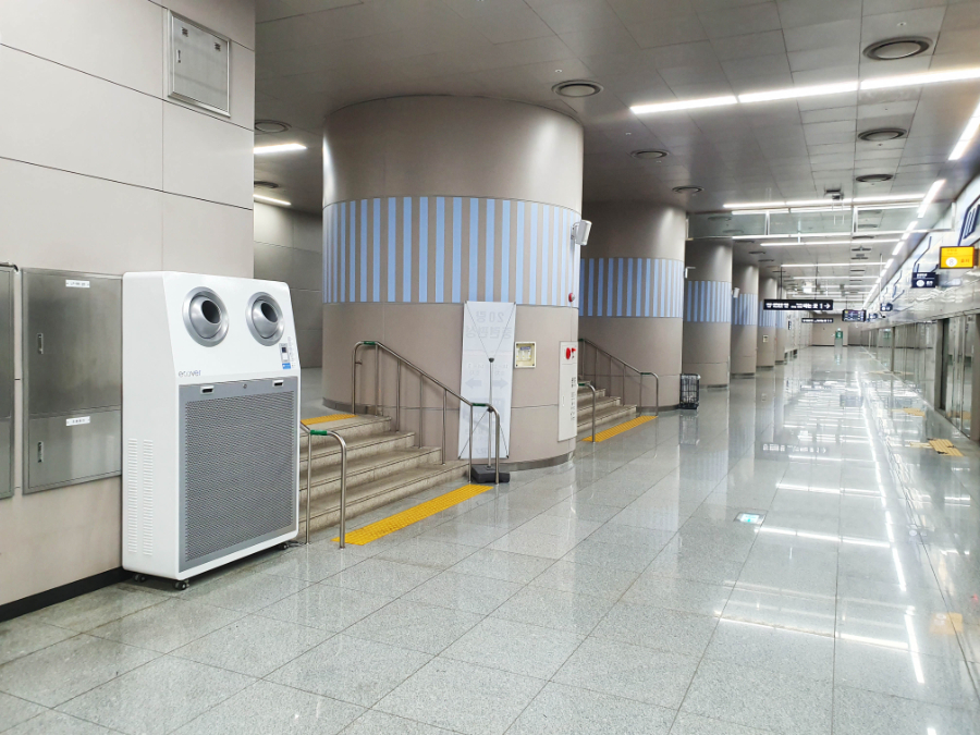 Ecover Large Capacity Air Purifier Q Series installed in underground station